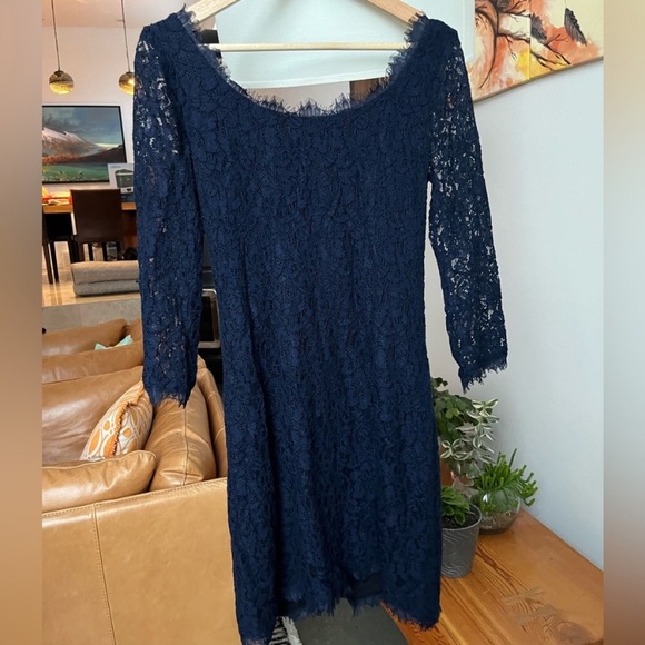 DVF Zarita scoop neck lace dress navy 6 - Picture 5 of 8